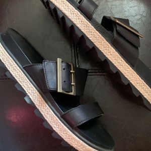 Sorel sandal